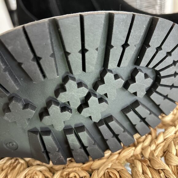 New Seven7 Bestie Black Vegan Suede Bootie Women's Size 9 Zip Non Slip Lug Sole‎ - Picture 12 of 12